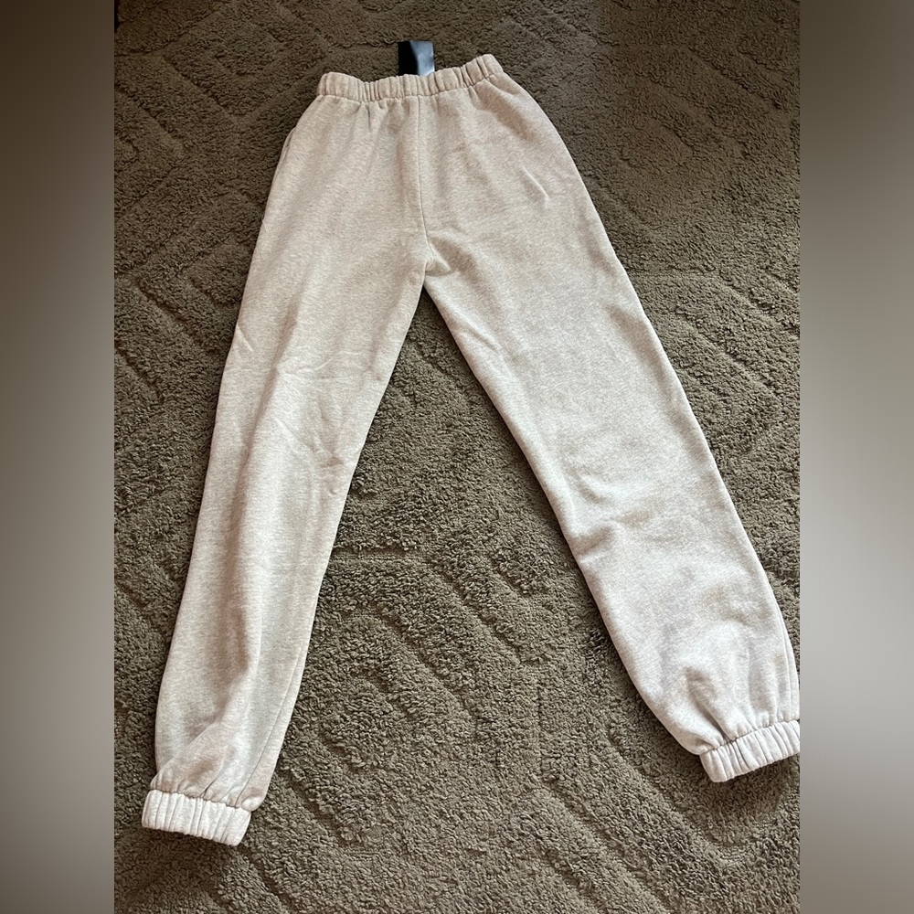 NEW BRANDY MELVILLE SWEATPANTS
